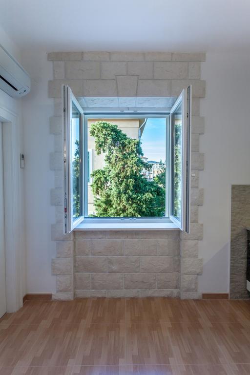 Chic Apartment In Center Split Oda fotoğraf